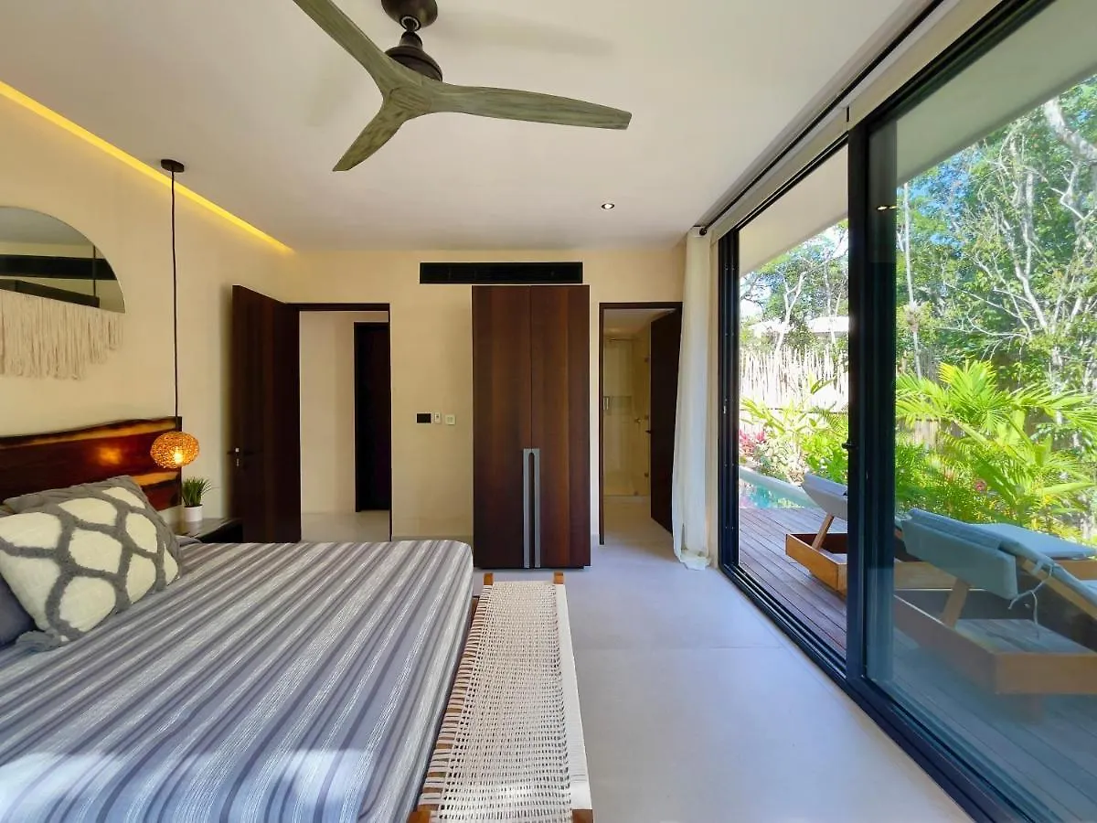 Jungle-Chic Luxurious Tulum Home Мексика